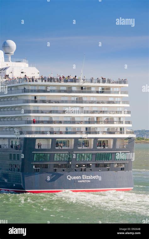 Queen Elizabeth Cruise Ship In The Solent Southampton Stock Photo Alamy