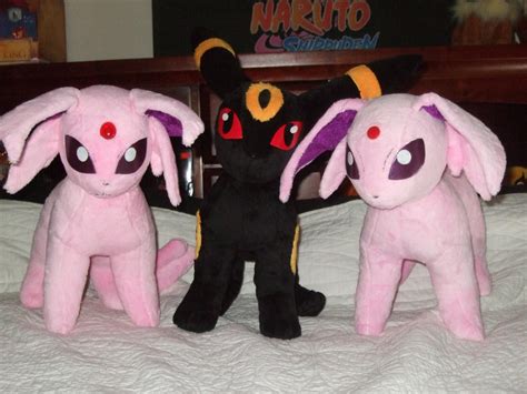 Espeon and Umbreon Plush by Itachislilgirl on DeviantArt