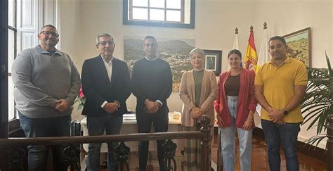 Román Rodríguez y Yoné Caraballo visitan Haría en plena crisis del agua