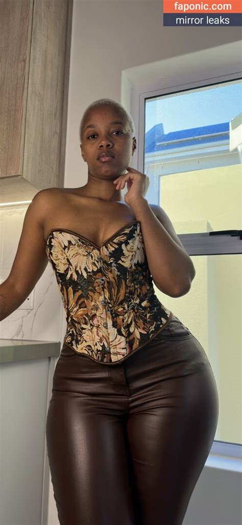 Faustina Thobakgale Aka Faustinaroyale Nude Leaks Faponic