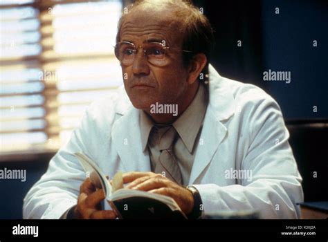 THE SINGING DETECTIVE MEL GIBSON Date: 2003 Stock Photo - Alamy