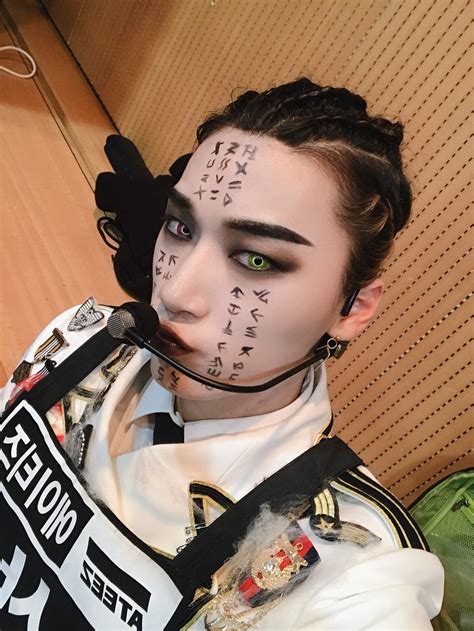 Ateez에이티즈 On Twitter Kpop Guys Halloween Face Makeup San