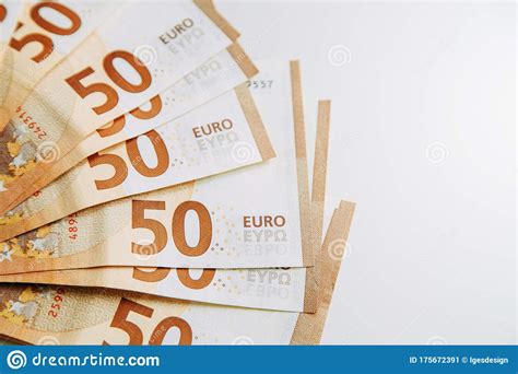 Plan Des Geldes Auf Einem Wei En Hintergrund Flatley Euro Banknoten