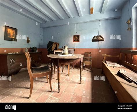 Dutch house interior hi-res stock photography and images - Alamy