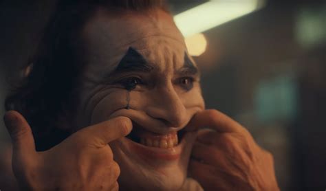 Primer Y Siniestro Tráiler Del Joker De Joaquin Phoenix Con El Joven