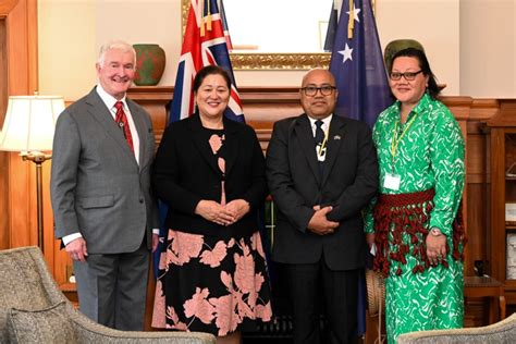 Visit By The Ulu O Tokelau The Governor General Of New Zealand