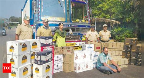 Rs Lakh Liquor Seized From Fish Truck At Ktaka Border Goa News