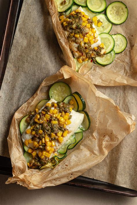 Poisson en Papillote (Fish Baked in Parchment Paper) - Home Cooking ...