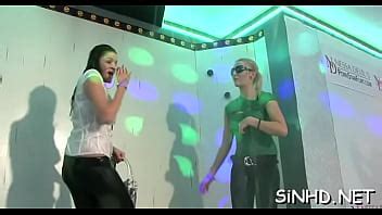 Fiesta De Sexo Pecaminosamente Caliente XVIDEOS