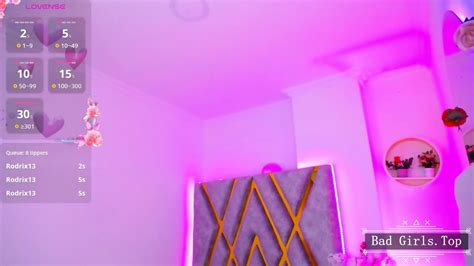 Petite Big Ass Teen With Pretty Big Natural Tits