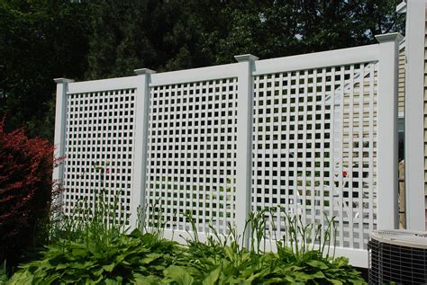 Lattice Fence Panels for Privacy and Style