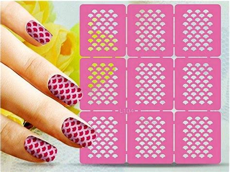 Трафареты для ногтей: использование, советы (фото, видео)