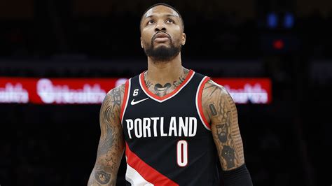 Damian Lillard Passes Clyde Drexler As Blazers All Time Scoring Leader