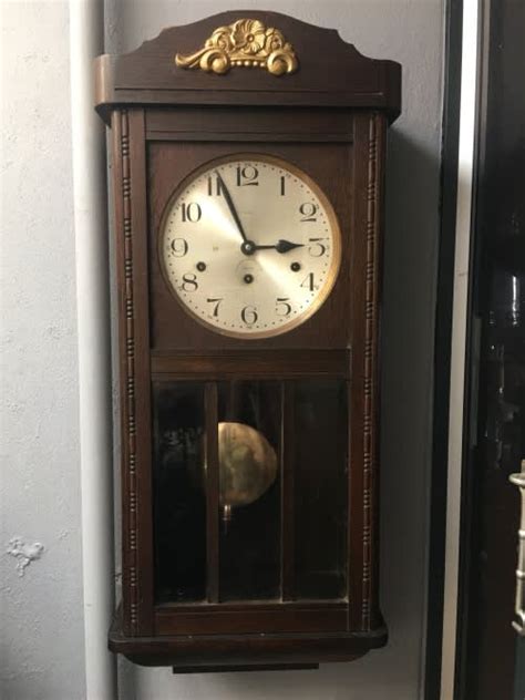 Cuckoo Wall Clocks WOW STUNNING LARGE OLD OAK CASED KIENZLE