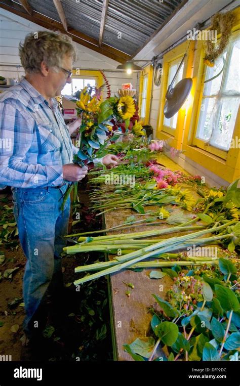 Preparing For Selling Flowers At Farmers Market Organic Flower Farm