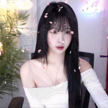 Han Kyung Seonuw Woohankyung Nude OnlyFans Page The Fappening Plus