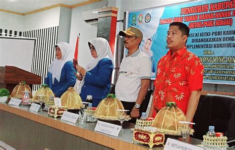 Pilih Kepengurusan Baru Igtki Pgri Sinjai Adakan Konferensi