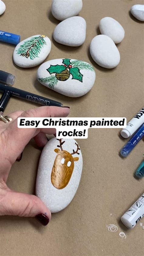 Easy Christmas painted rocks! | Painted rocks, Christmas crafts, Kids ...