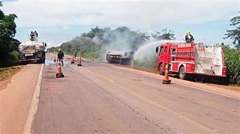 Caminhão tanque etanol tomba duas vezes na BR 163 em menos de 20