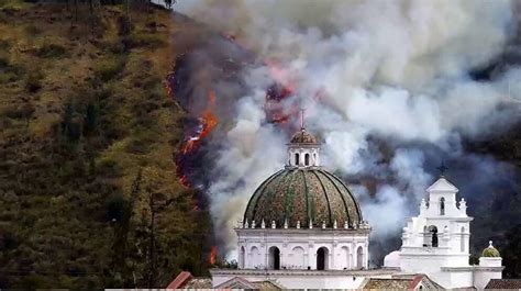 Incendio Forestal Se Registra En El Cerro Auqui En Quito