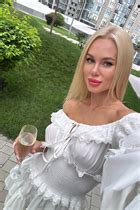 Charming Yulia 34 Y O From Kiev With Blonde Hair ID 335032 LadaDate