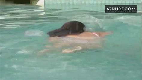 O FIM DO MUNDO NUDE SCENES AZNude