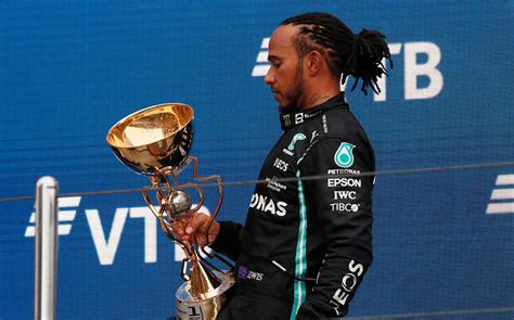 Lewis Hamilton El Primero En Llegar A Triunfos En F Rmula