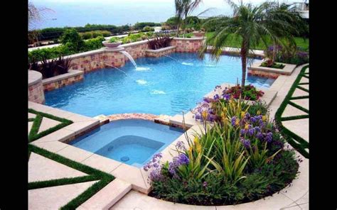 The Best Plants for Swimming Pool Landscaping - My Pool Guy