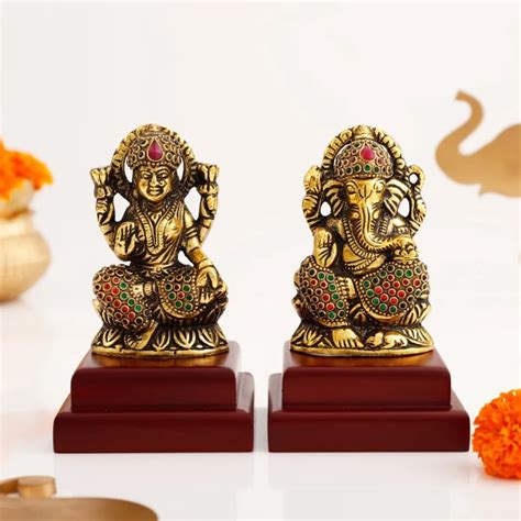 Divine Laxmi Ganesh Idol Set - BhartiyaRang