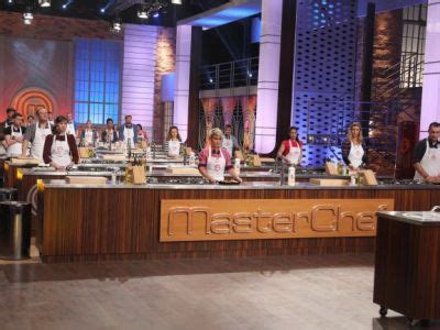 Acum La Protv Cei De Concurenti Intra In Bucataria Masterchef Si