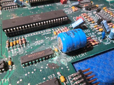 Commodore Amiga 500+ (plus) & Amiga 600 Repair | nIGHTFALL Blog ...