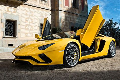 Aventador S Coupé - Specs & Performance - LamboCARS