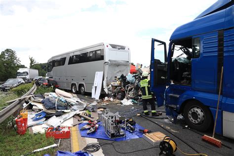 Kreis Bamberg Tödlicher Unfall auf A3 bei Schlüsselfeld Bildergalerie