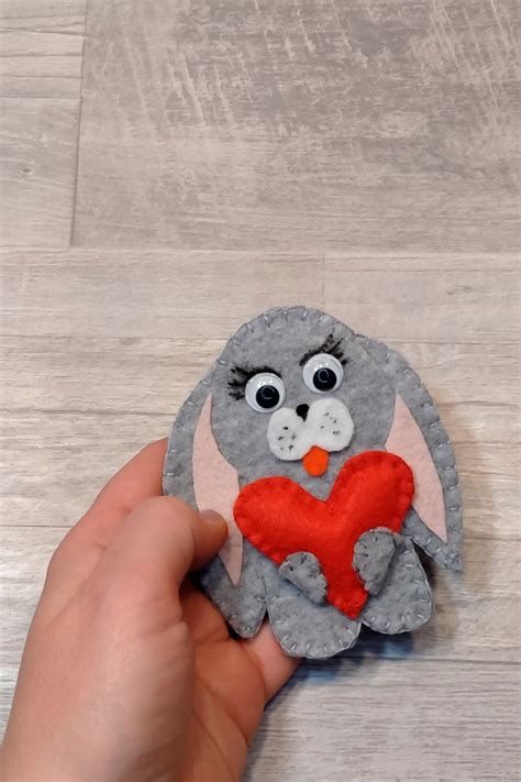 Зайчик из фетра. Felt bunny.