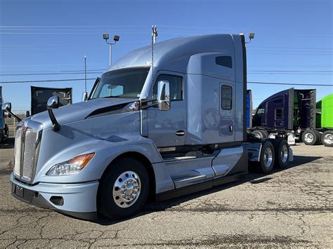 Kenworth T680 Studio Sleeper