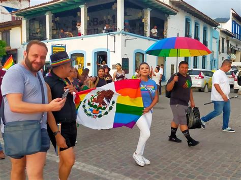 Marcha La Comunidad Gay Contra La Homofobia Reporte Diario Vallarta