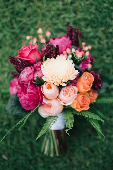 How to Choose the Best Wedding Florist and Flowers - Bridestory Blog