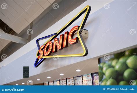 Sonic Restaurant Neon Sign Imagen Editorial Imagen De Oler 120965785