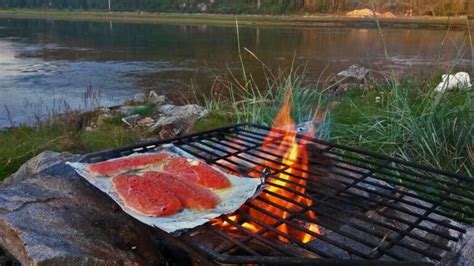 Cómo Cocinar Una Trucha Patagónica Ahumados Del Carmen