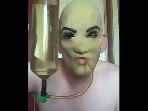Bisexual Masked Piss Lover Asking For Your Piss To Swallow Even Saying Please Xvideos