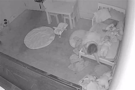 B Chia S Clip Trong Ph Ng Con G I L C N A M D N M Ng Chia Phe Tranh C I Gay G T