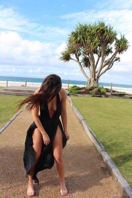 Bikini Model Bubblebutt AI Enhanced A Dress To Impress Topaz Denoise Porn Pic