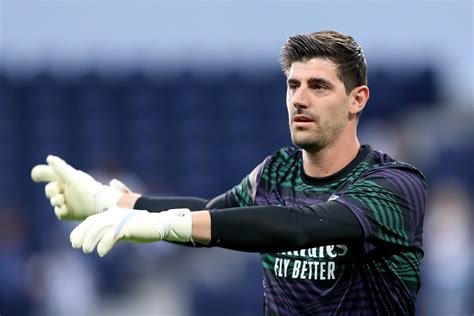 Thibaut Courtois sufre dura lesión y podría perderse toda la temporada