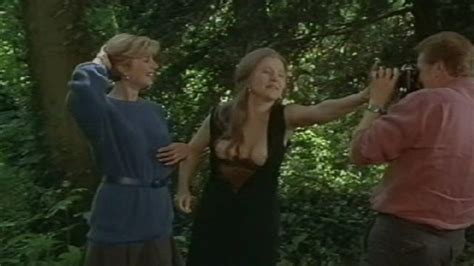 Naked Hanna Schygulla In Aux Petits Bonheurs