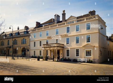 Chippenham wiltshire england town centre hi-res stock photography and images - Alamy