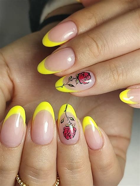 Manicure Bella Disneyland Nails Beauty And The Beast Nails Belle Nails