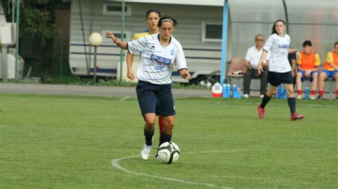 Calcio Donne Il Mozzanica Si Prepara Per La Trasferta Di Roma