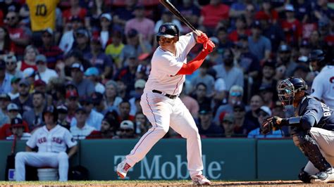 Red Sox Rafael Devers Agree To Deal For Season Avoid Arbitration