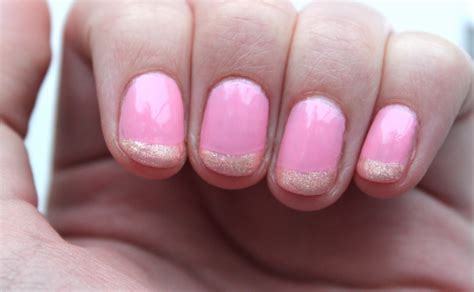 the beauty series | uk beauty blog: colour tipped nails