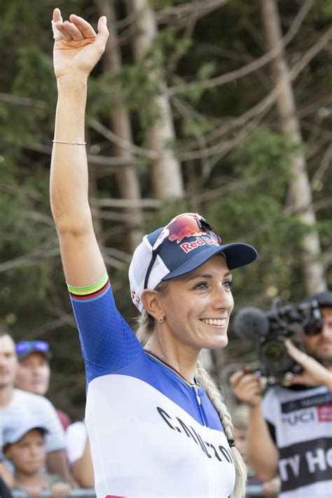 Vtt Championnats Du Monde Au Canada Le Titre Pour Pauline Ferrand